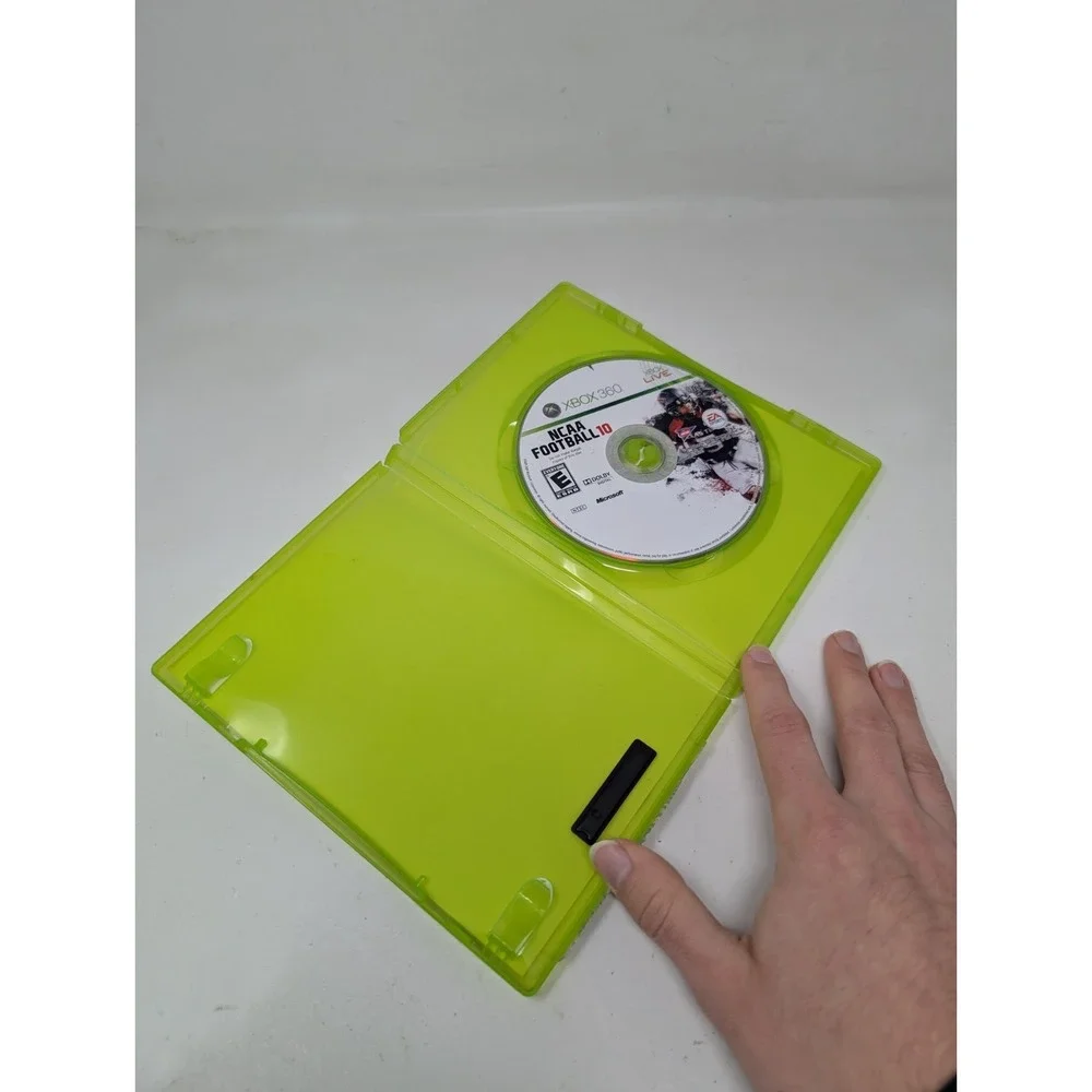 NCAA Football 10 (Microsoft Xbox 360, 2009) DISC‎ & CASE